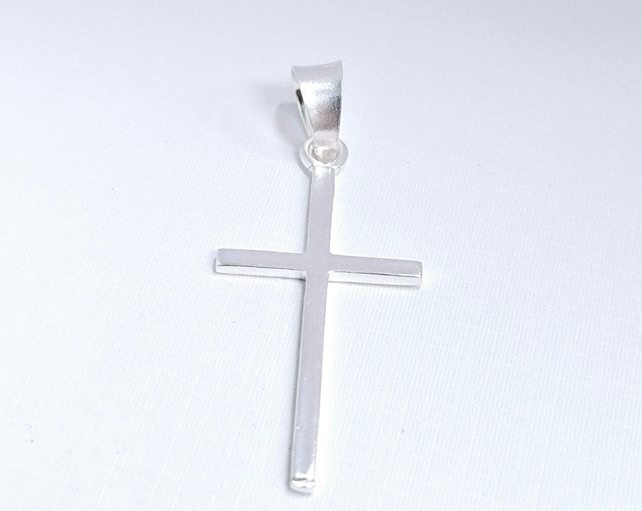 Dije de cruz en  Plata ley .925  mod. DR080 - Joyería de Plata