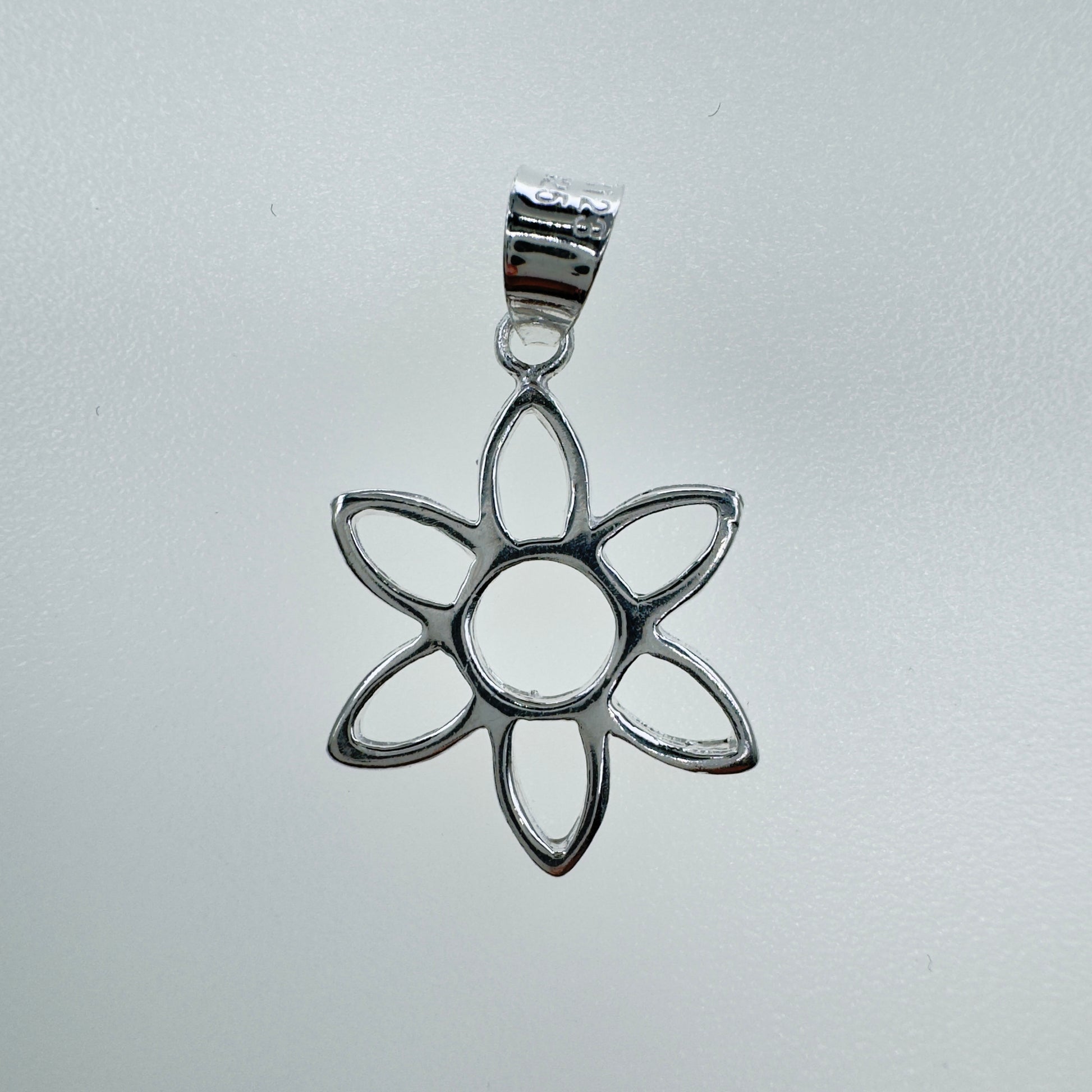 Dije Flor Plata 925 - Joyería Artesanal de Calidad