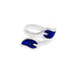 Anillo bypass minimalista en plata esterlina .925 con incrustaciones de ópalo sintético azul marino en forma de media luna en ambos extremos, hecho a mano en Taxco, Guerrero