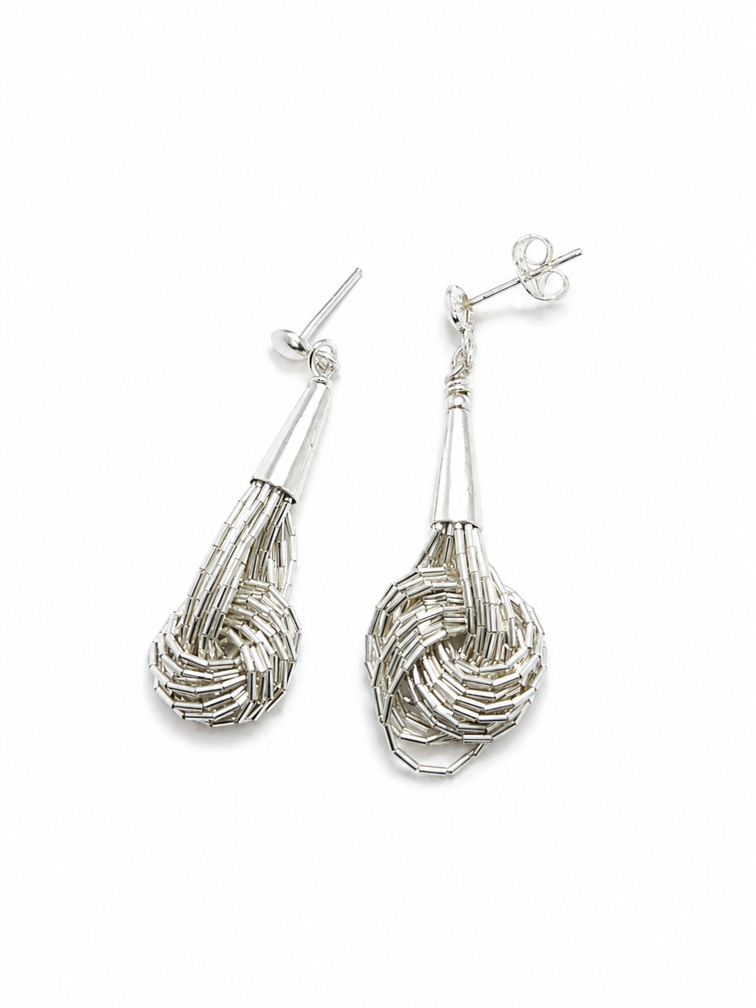 Aretes de Plata .925 - Colgantes Nudo Marinero Multihilo con Terminal Cónico Liso — Artesanía Taxco