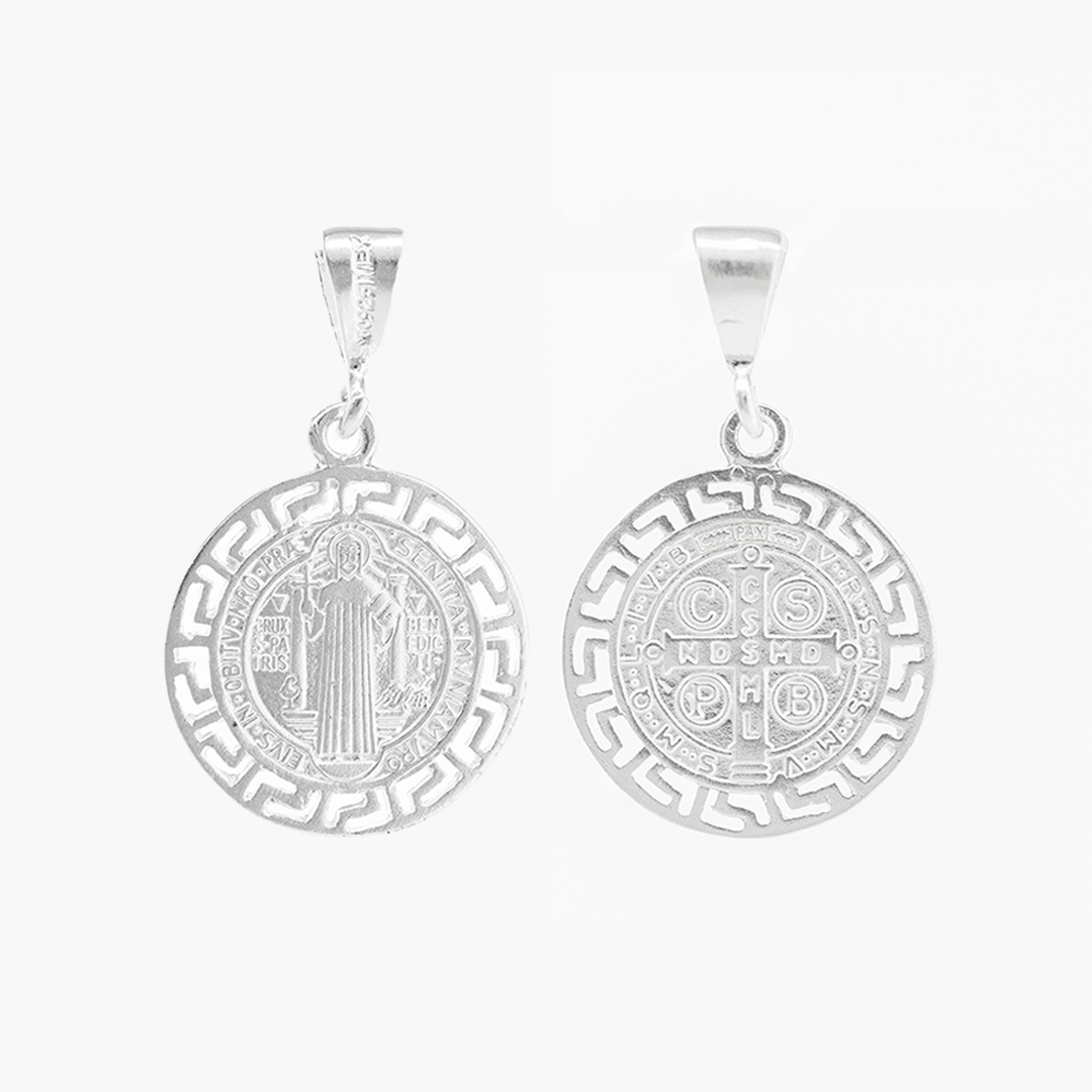 Set de Dije y Cadena en Plata ley .925- San Benito Doble Vista con Marco  en Greca y Cadena Fígaro .925 (COM.FBD-216)