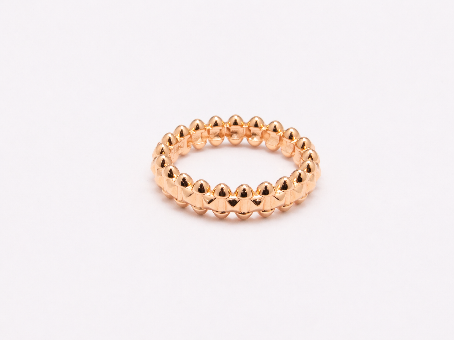 Anillo de Plata .925 - Eternidad Doble Fila de Esferas Cónicas Tachuela en Baño de Oro Rosa — Estilo Perlée