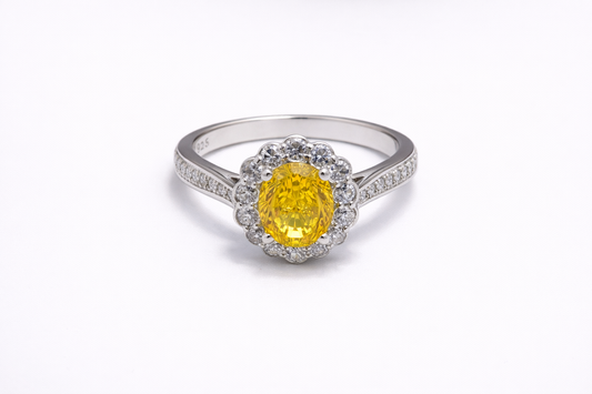 Anillo de Plata .925 - Banda con Pavé, Halo Festoneado Camellia Grande y Zircón Amarillo Canario Oval