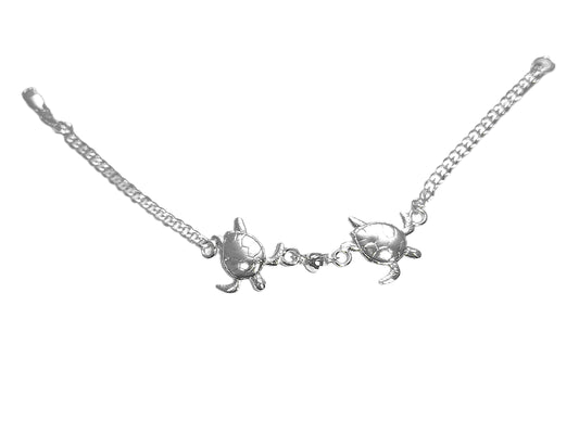 Pulsera de Plata .925 - Cadena Grumetta con Dos Tortugas Marinas Tridimensionales y Caparazón Diamantado