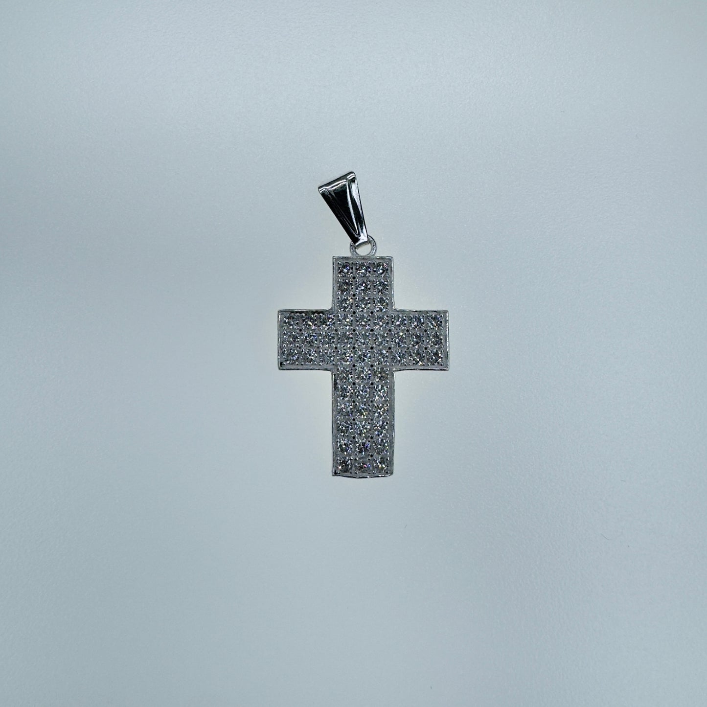 Gran dije de plata .925 con circonias brillantes para joyería elegante y lujosa