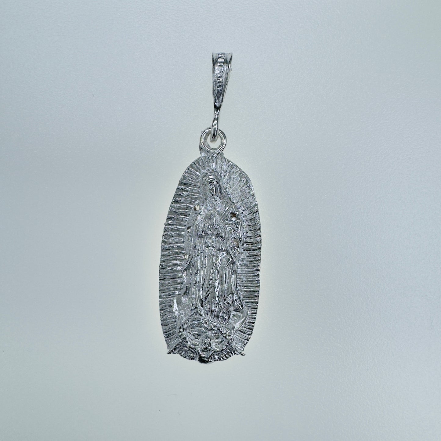 Medalla de Plata Ley 925 de la Virgen de Guadalupe para Devotos y Coleccionistas